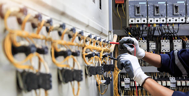 Professional Electrician technician working in Carrollton, VA